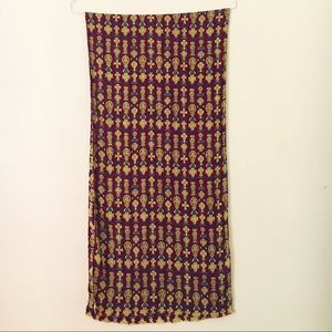Gorgeous Saks Fifth Avenue 100% Silk Scarf